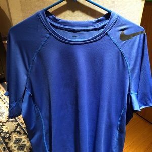 Nike pro XL shirt